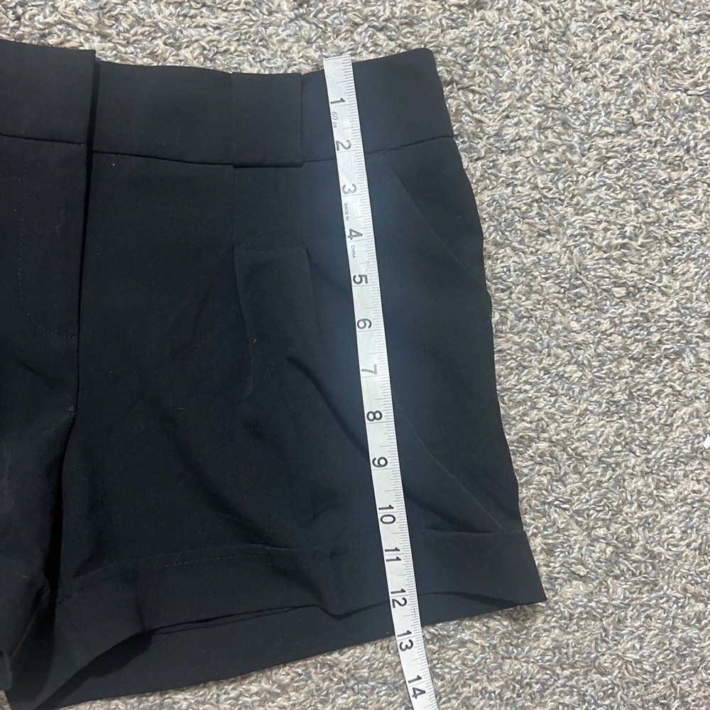 XOXO Elegant Black Pleated Dress Shorts with pockets - Picture 7 of 7